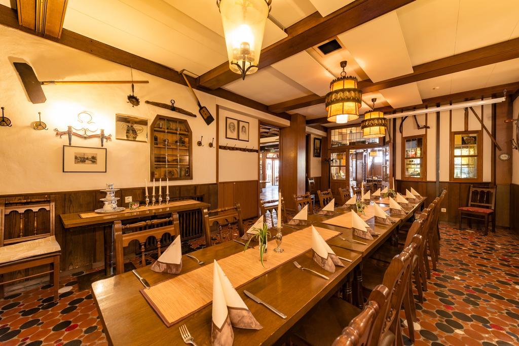 Altes Gasthaus Kuhr - Hotel & Restaurant Papenburg Eksteriør billede