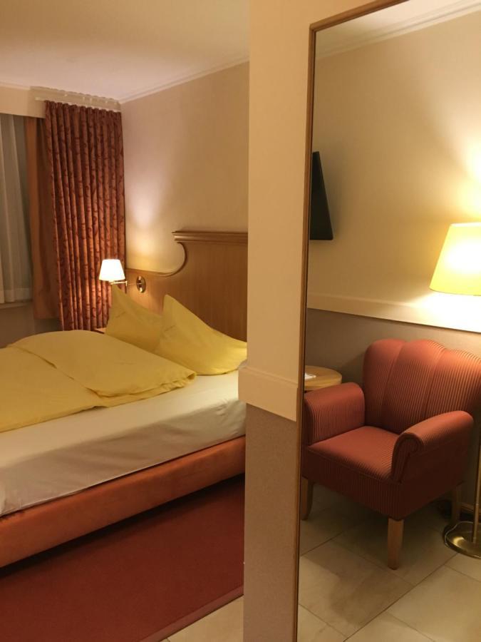 Altes Gasthaus Kuhr - Hotel & Restaurant Papenburg Eksteriør billede